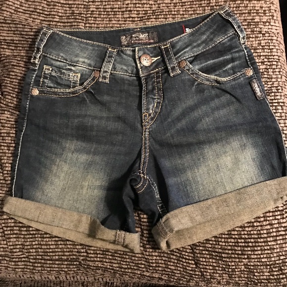 Silver Suki shorts - Picture 2 of 3